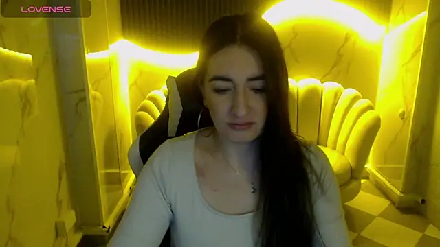 Snapshot of Soffi_betacur_b chatting on 09-28-25, 12:43 Soffi betacur b online show from 09-28-25, 12:43