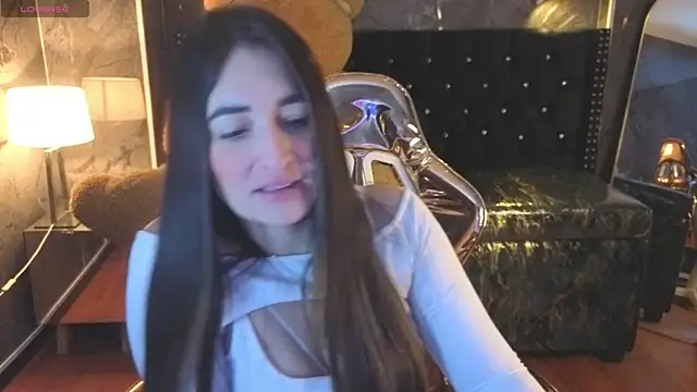 Snapshot of Soffi_betacur_b chatting on 10-10-25, 03:27 Soffi betacur b online show from 10-10-25, 03:27