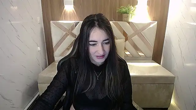 Snapshot of Soffi_betacur_b chatting on 10-12-25, 12:48 Soffi betacur b online show from 10-12-25, 12:48