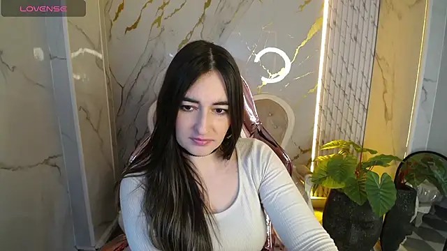 Snapshot of Soffi_betacur_b chatting on 11-09-25, 12:47 Soffi betacur b online show from 11-09-25, 12:47