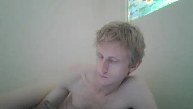 Snapshot of tcute0 chatting on 04-21-26, 04:19 tcute0 online show from 04-21-26, 04:19