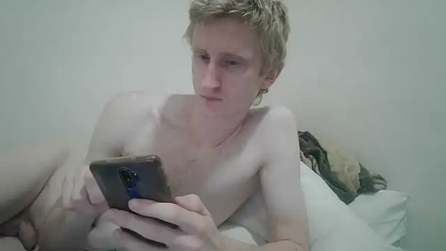 Snapshot of tcute0 chatting on 04-29-26, 07:23 tcute0 online show from 04-29-26, 07:23