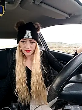 DeeA Blondy online show from 10-18-25, 01:56