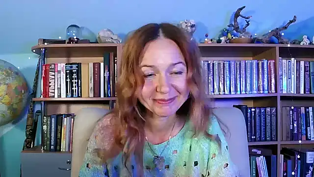 Snapshot of Foxilady357 chatting on 10-15-25, 02:06 Foxilady357 online show from 10-15-25, 02:06