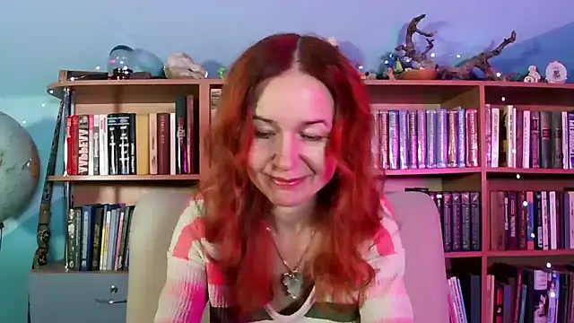 Snapshot of Foxilady357 chatting on 12-19-25, 02:13 Foxilady357 online show from 12-19-25, 02:13