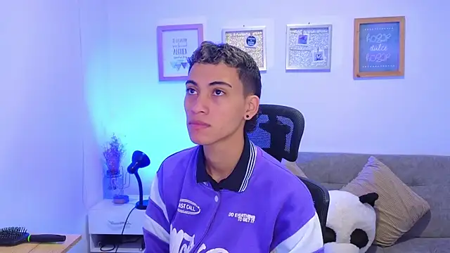 yulian vasquez online show from 12-19-25, 12:12