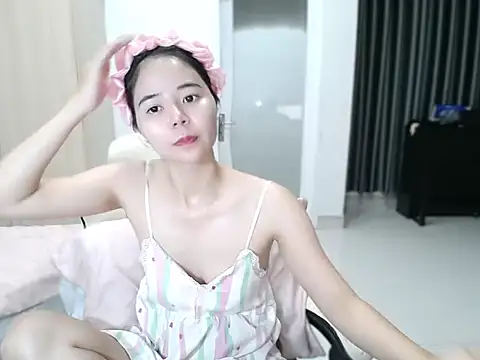 beautiful 838 online show from 10-31-25, 05:08