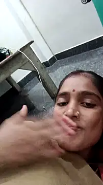 Guriya0076 online show from 09-08-25, 03:55