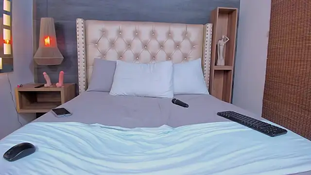 chihiro02 online show from 09-08-25, 08:19