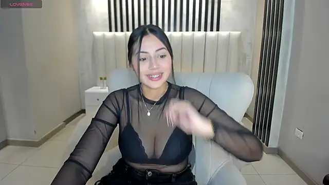 Snapshot of AmbarJames_ chatting on 06-09-26, 06:30 AmbarJames online show from 06-09-26, 06:30