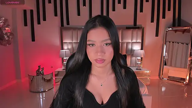 SophieHouston  online show from 04-13-26, 04:40