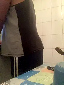 PIROCAGG21 online show from 12-18-25, 08:20