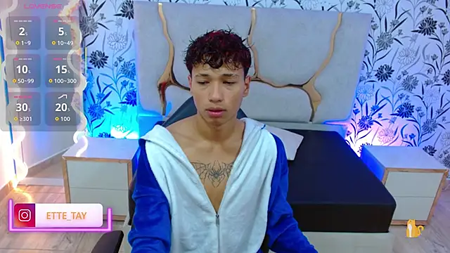 Snapshot of Ette_tay chatting on 09-23-25, 03:31 Ette tay online show from 09-23-25, 03:31