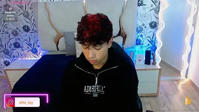 Snapshot of Ette_tay chatting on 10-10-25, 03:16 Ette tay online show from 10-10-25, 03:16