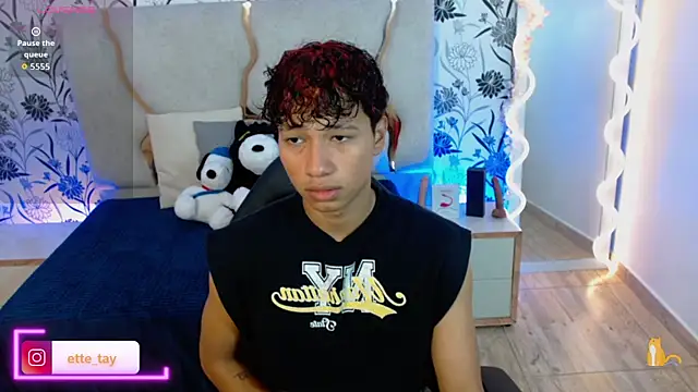 Snapshot of Ette_tay chatting on 10-11-25, 03:28 Ette tay online show from 10-11-25, 03:28