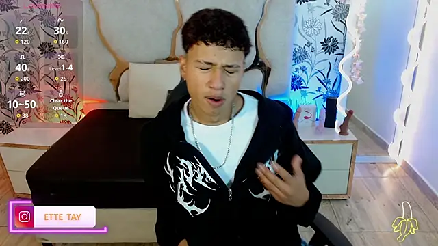 Snapshot of Ette_tay chatting on 11-03-25, 03:19 Ette tay online show from 11-03-25, 03:19