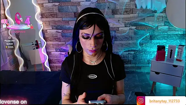 boyfox tay online show from 10-28-25, 03:54