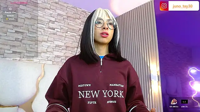 juno tay online show from 10-25-25, 11:51