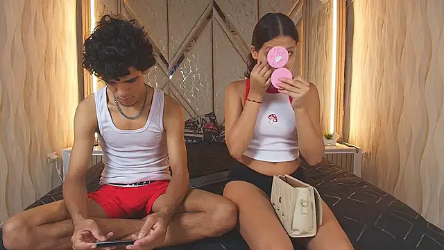 Hotcouple 222 online show from 06-21-26, 01:24