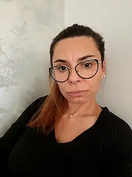 Victoria Vergara online show from 09-27-25, 03:28