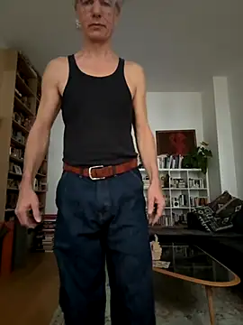 SexyLeon8 online show from 10-27-25, 07:01