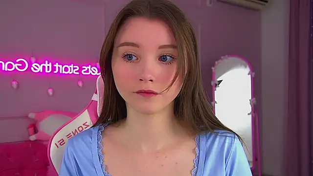 KeiraAsti online show from 12-02-25, 06:14