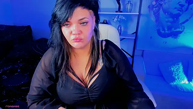 Snapshot of MaryHarrys chatting on 10-28-25, 11:29 MaryHarrys online show from 10-28-25, 11:29