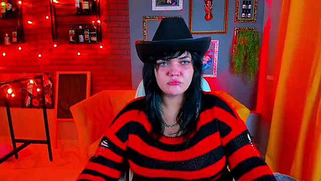 Snapshot of MaryHarrys chatting on 10-31-25, 02:56 MaryHarrys online show from 10-31-25, 02:56