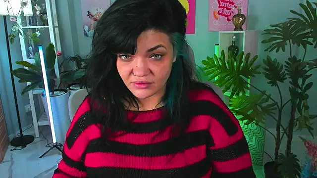 Snapshot of MaryHarrys chatting on 11-05-25, 02:33 MaryHarrys online show from 11-05-25, 02:33