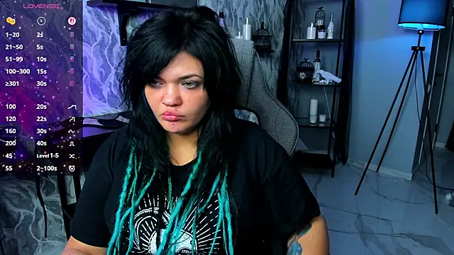 Snapshot of MaryHarrys chatting on 11-16-25, 02:39 MaryHarrys online show from 11-16-25, 02:39