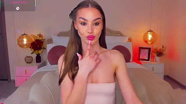 MilaMour online show from 05-03-26, 07:09