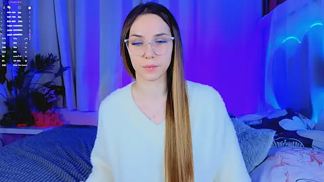 -CindyLou online show from 11-23-25, 05:18