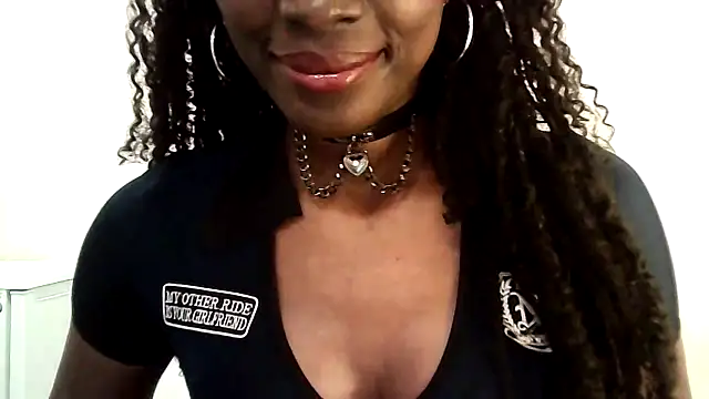 Chatdoll2 online show from 10-18-25, 06:19