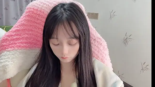 Snapshot of puppy-999 chatting on 10-28-25, 03:04 puppy-999 online show from 10-28-25, 03:04