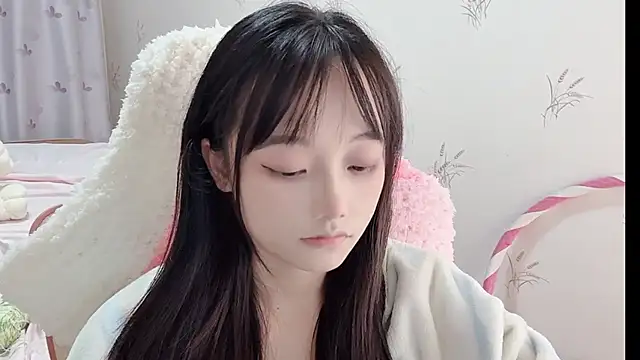 Snapshot of puppy-999 chatting on 11-10-25, 12:04 puppy-999 online show from 11-10-25, 12:04