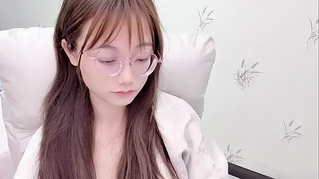 Snapshot of puppy-999 chatting on 04-12-26, 01:49 puppy-999 online show from 04-12-26, 01:49