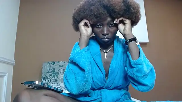 Snapshot of ivyskyi chatting on 10-20-25, 04:40 ivyskyi online show from 10-20-25, 04:40