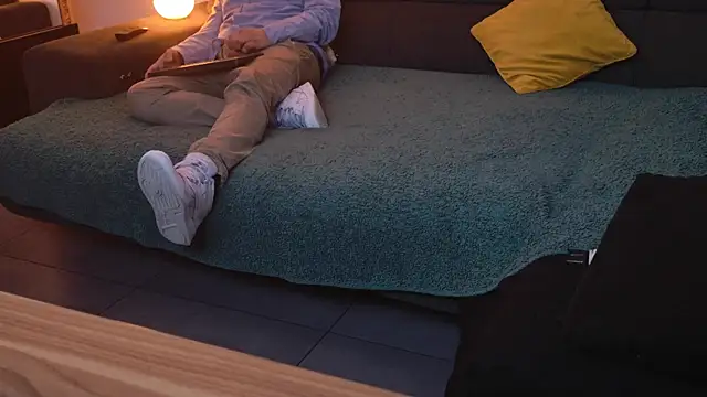 Snapshot of GermanBiHardcore chatting on 10-25-25, 01:29 GermanBiHardcore online show from 10-25-25, 01:29