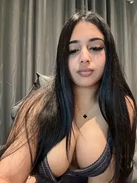 Snapshot of LilMisIndianx chatting on 09-10-25, 07:30 LilMisIndianx online show from 09-10-25, 07:30