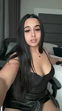 LilMisIndianx online show from 05-16-26, 11:09