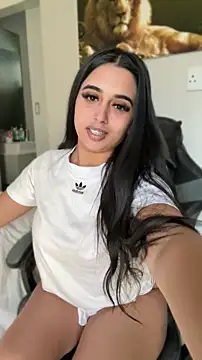 LilMisIndianx online show from 05-24-26, 06:51