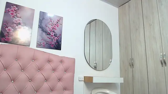 pinky f00x online show from 12-15-25, 07:18