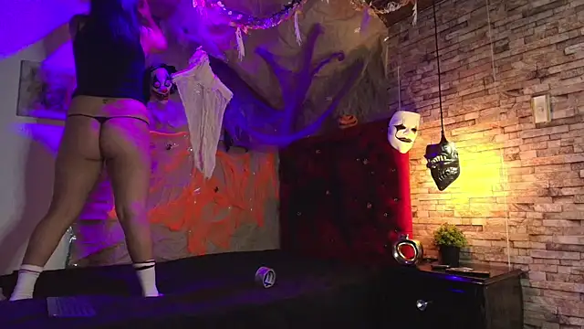 Snapshot of Victoria_Thompson1 chatting on 10-24-25, 08:49 Victoria Thompson1 online show from 10-24-25, 08:49