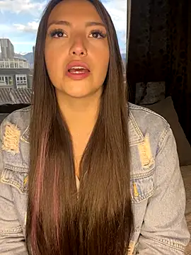 Adaara Rey online show from 11-18-25, 08:57