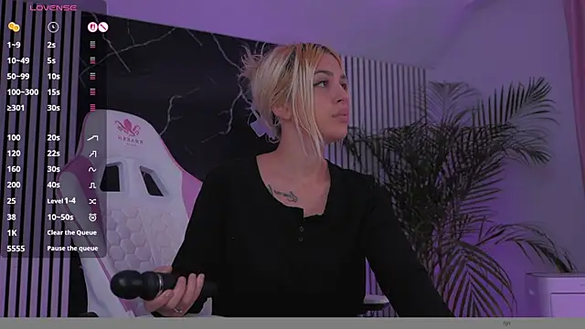 daisyblushh online show from 11-14-25, 05:33