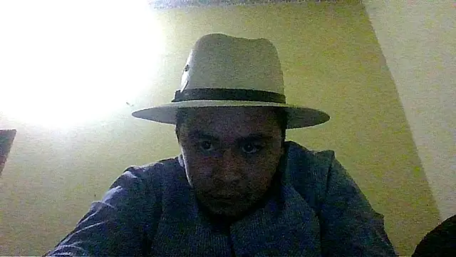 Snapshot of jorgexsuil2hh chatting on 07-17-26, 05:25 jorgexsuil2hh online show from 07-17-26, 05:25