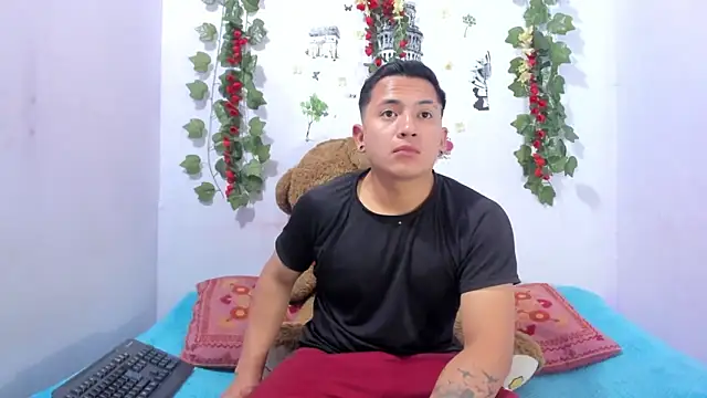 NataliaAndJulliam online show from 09-22-25, 03:52