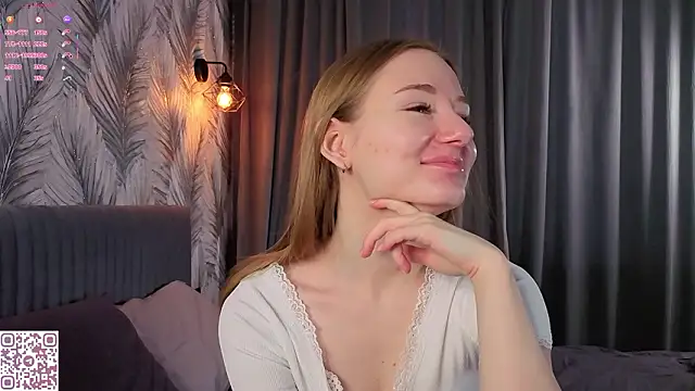 Snapshot of ElvinaRose chatting on 02-18-26, 03:24 ElvinaRose online show from 02-18-26, 03:24