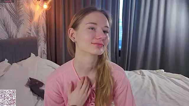 Snapshot of ElvinaRose chatting on 03-10-26, 02:27 ElvinaRose online show from 03-10-26, 02:27