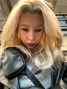 Cum girlss online show from 10-17-25, 04:59